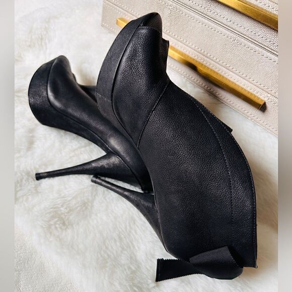 Vera Wang Black Peep Toe Stiletto Booties with Bow - Size 8.5M - Picture 12 of 17